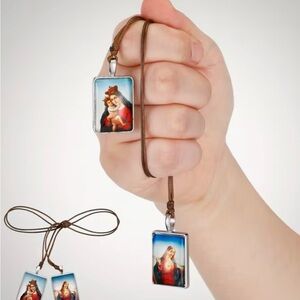 Catholic Scapular Necklace – Sacred Heart of Jesus and Our Lady of Mount Carmel